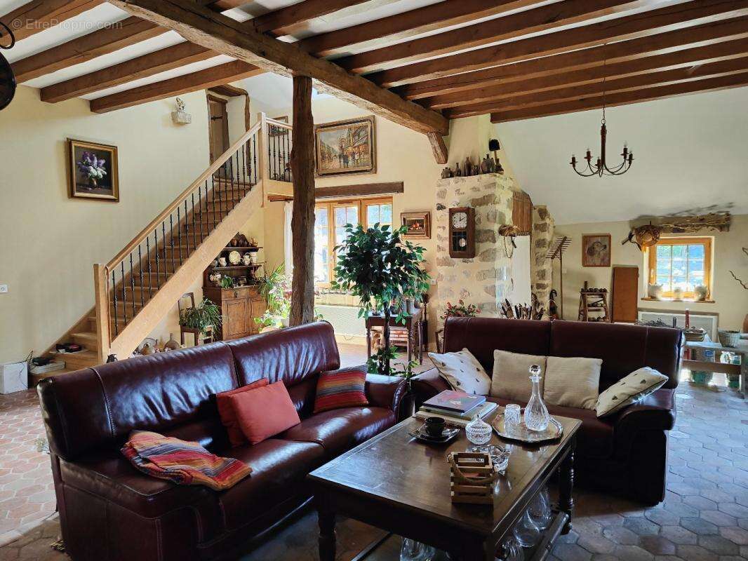 Maison à SAINT-HILAIRE-LES-ANDRESIS