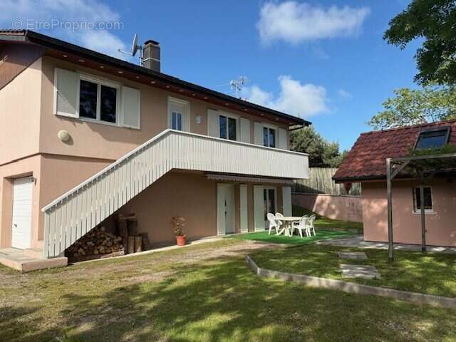 Maison 163 m² à Orcier  - photo 3