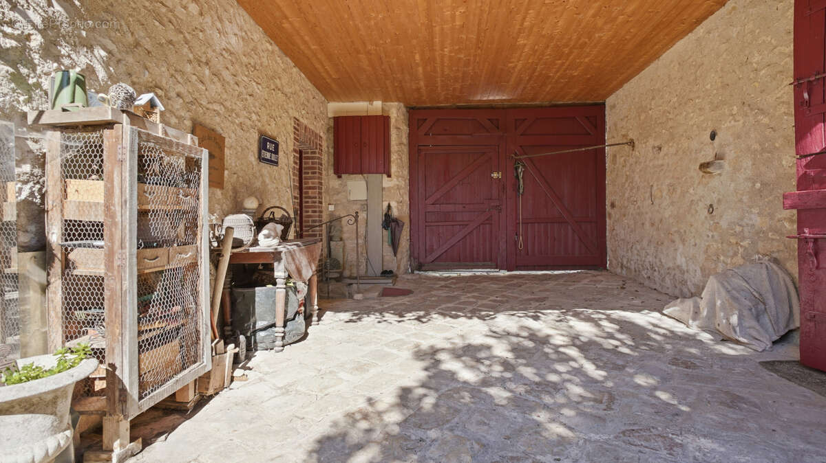 Maison à GREZ-SUR-LOING