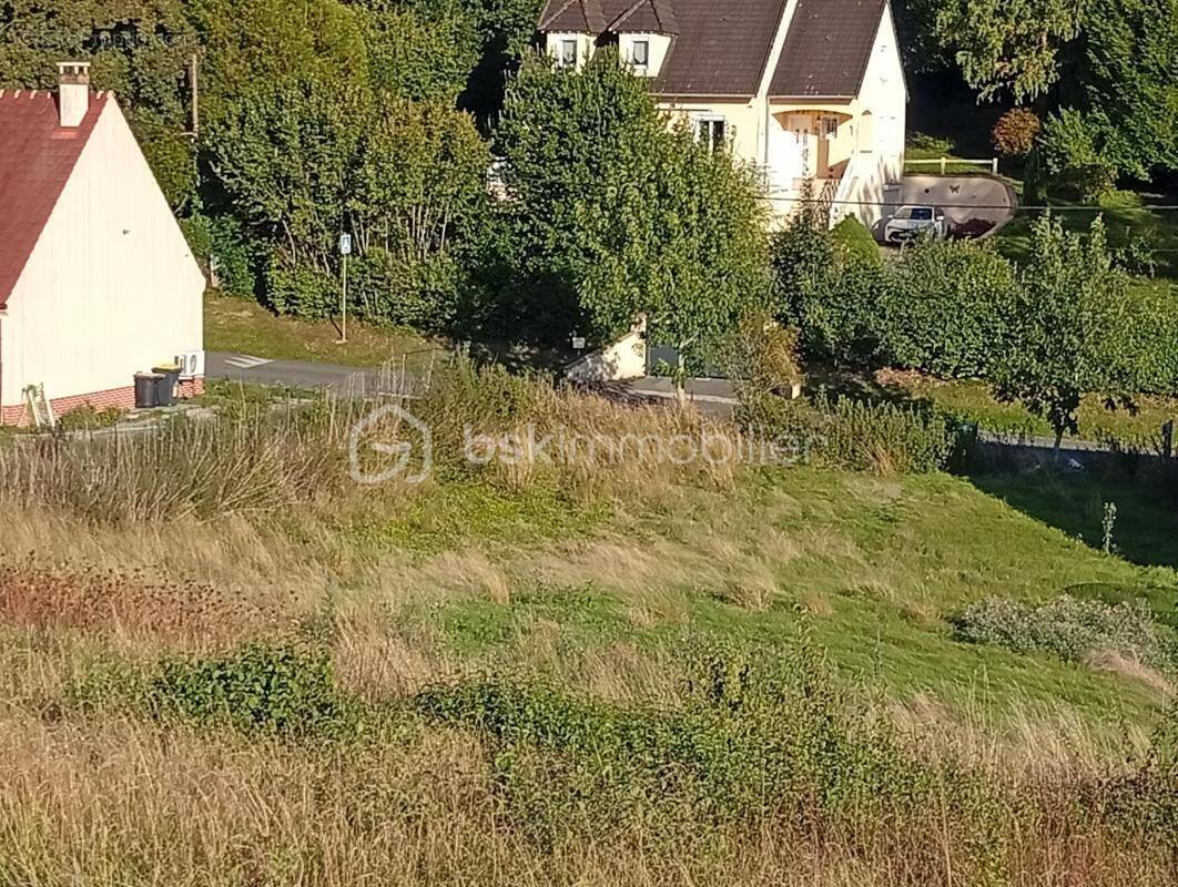 Terrain à SAINTE-GENEVIEVE