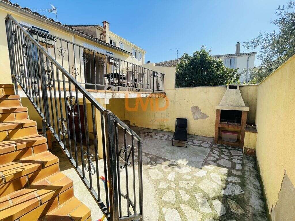 Maison à MONTAGNAC