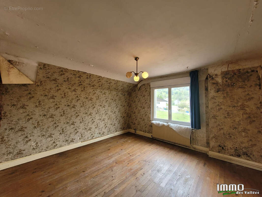 Maison à FRESSE-SUR-MOSELLE