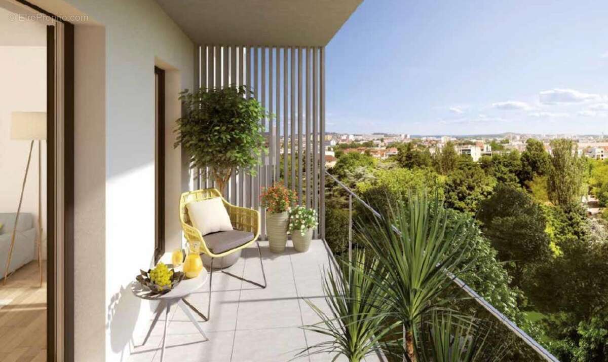 Appartement à SAINT-LAURENT-DU-VAR