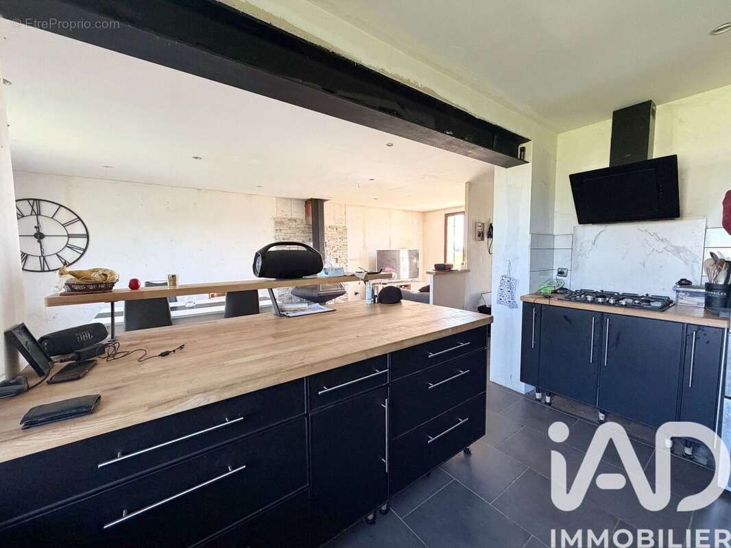 Maison 90 m² à Thurageau  - photo 5