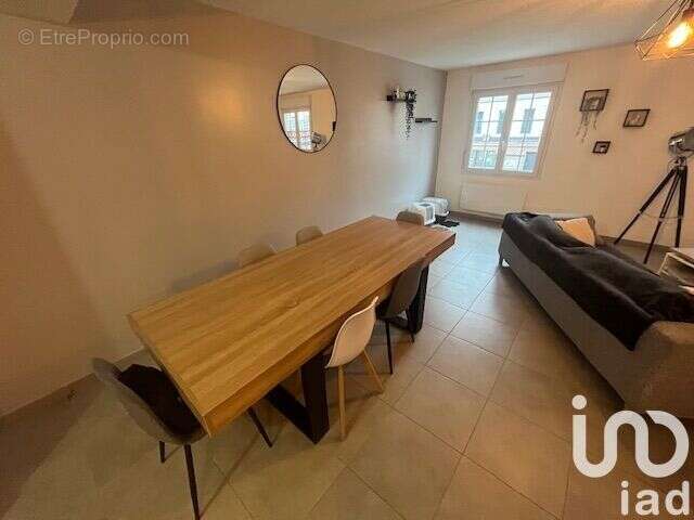 Photo 4 - Appartement à VIGNACOURT