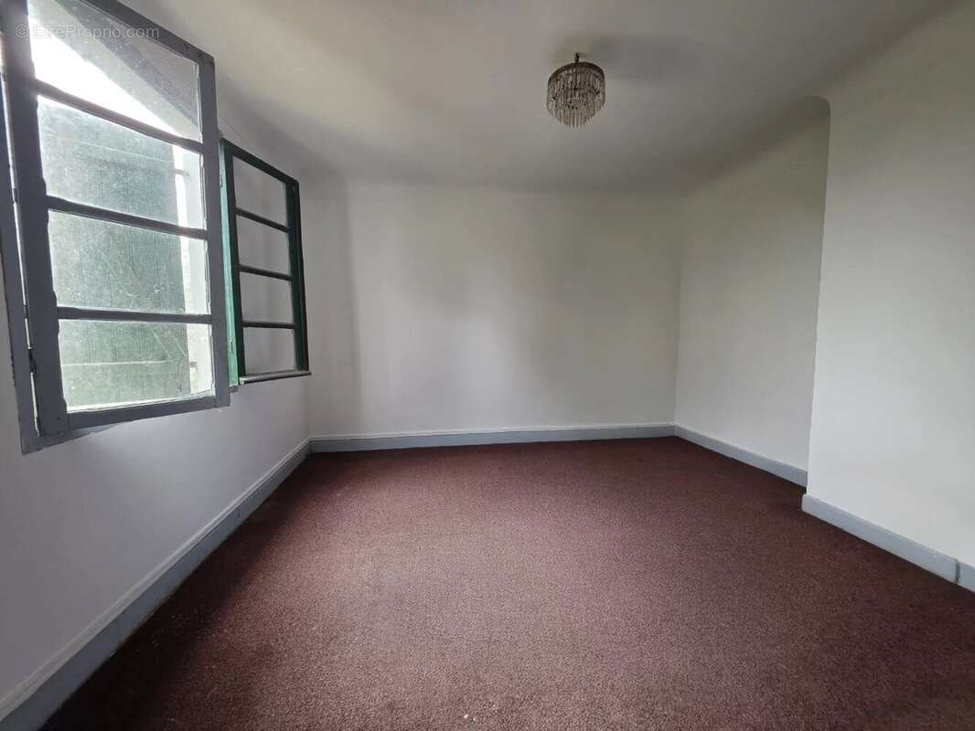 A vendre pomarez maison 6 chambres - photo 11