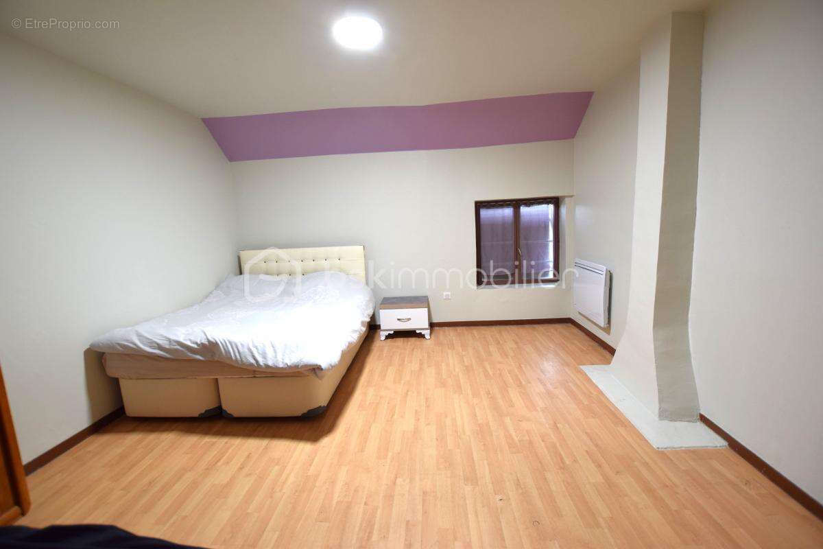 Maison à TRELOU-SUR-MARNE