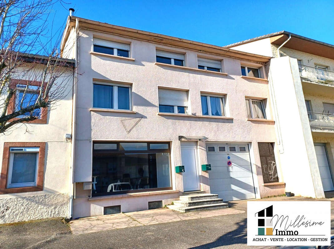 Maison à LORQUIN