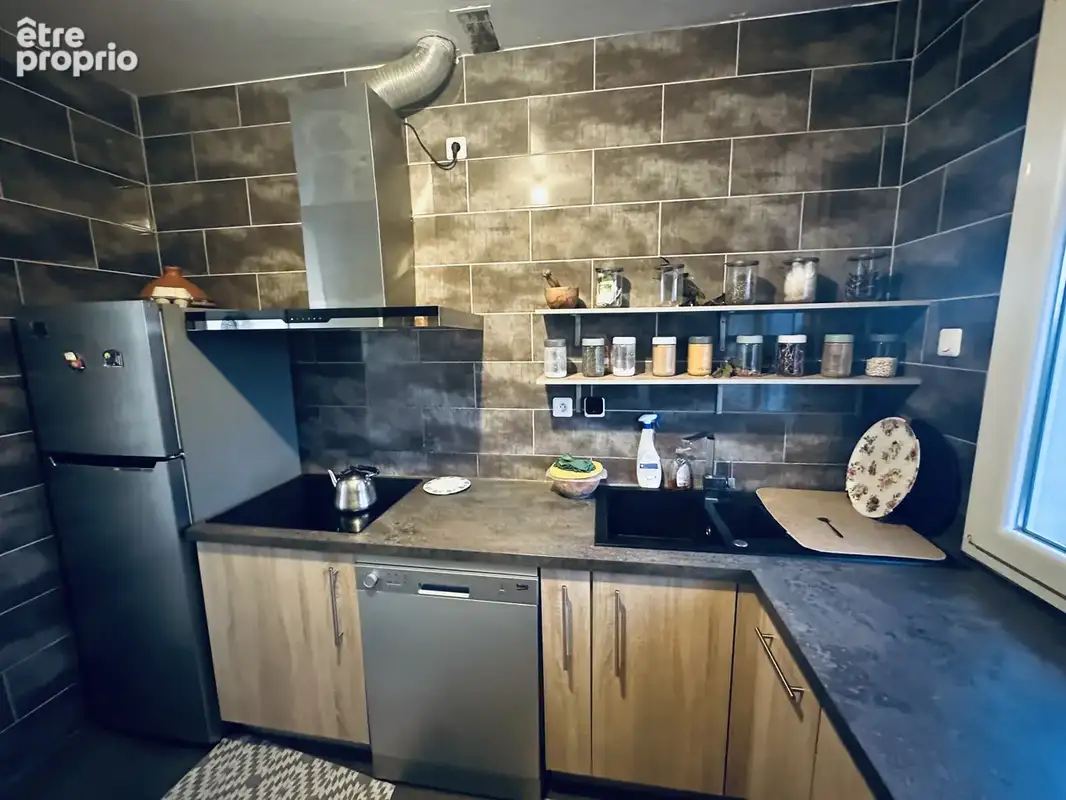 COUP DE CŒUR – Maison de 6 pièces avec jardin et garage - photo 6