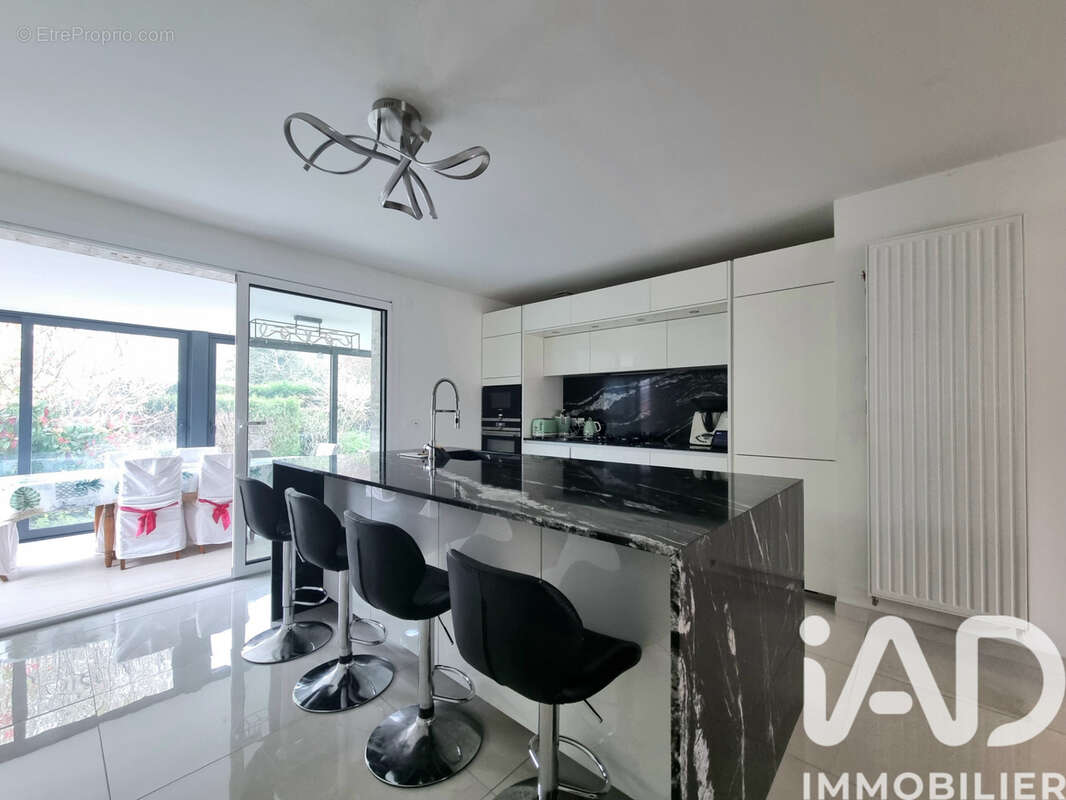 Photo 2 - Maison à MONTGERON