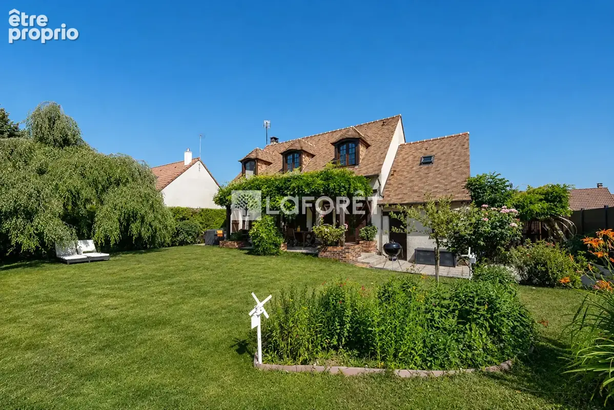 Maison à vendre à Fontenay Tresigny 7 pièce(s) 121 m2 - photo 2