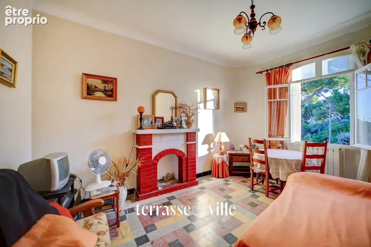 La ciotat - quartier hôpital - appartement 71,5 m2 - terrasse - parkings - vue mer - jardin 267m2 - proche pla - photo 2