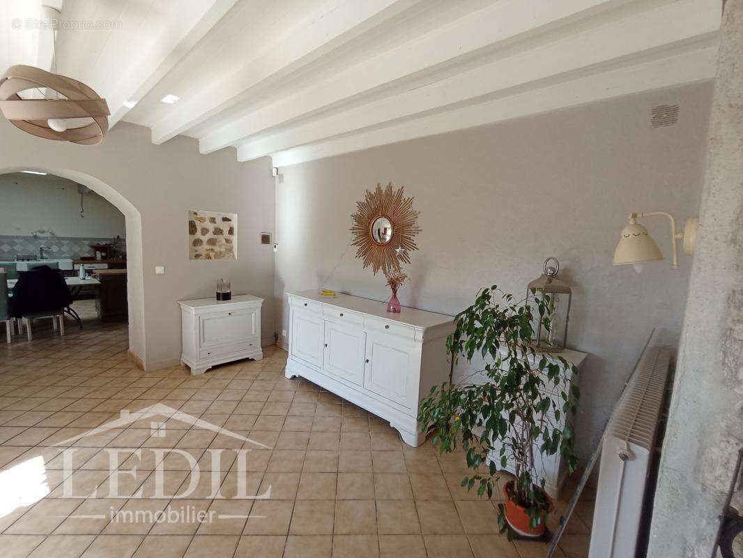 Maison à MONCRABEAU