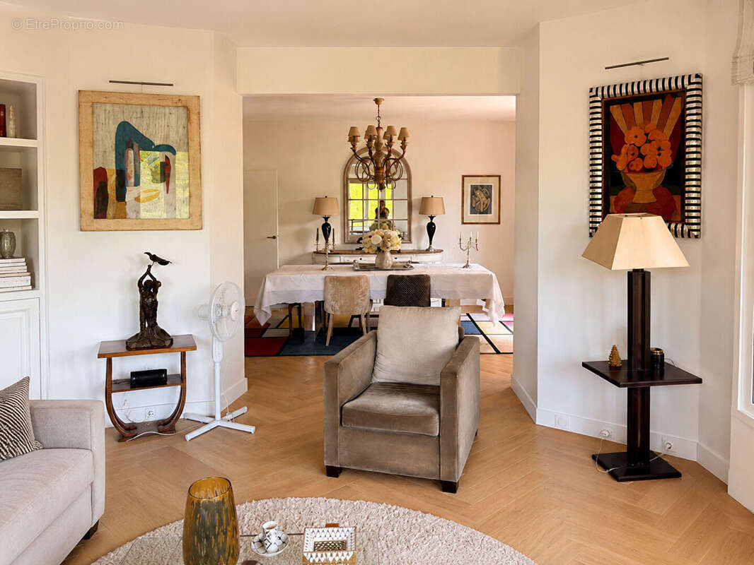 Appartement de prestige 4 pièces à vendre à Auteuil Nord, Paris - photo 3