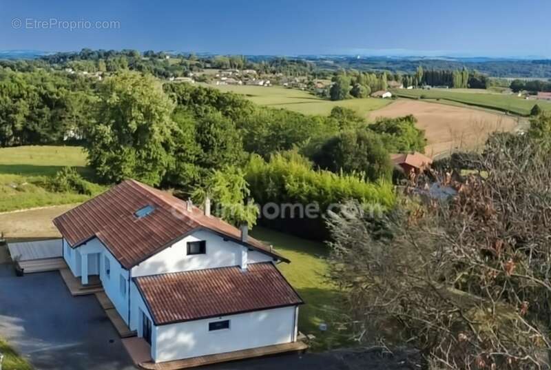 Maison à PEYREHORADE