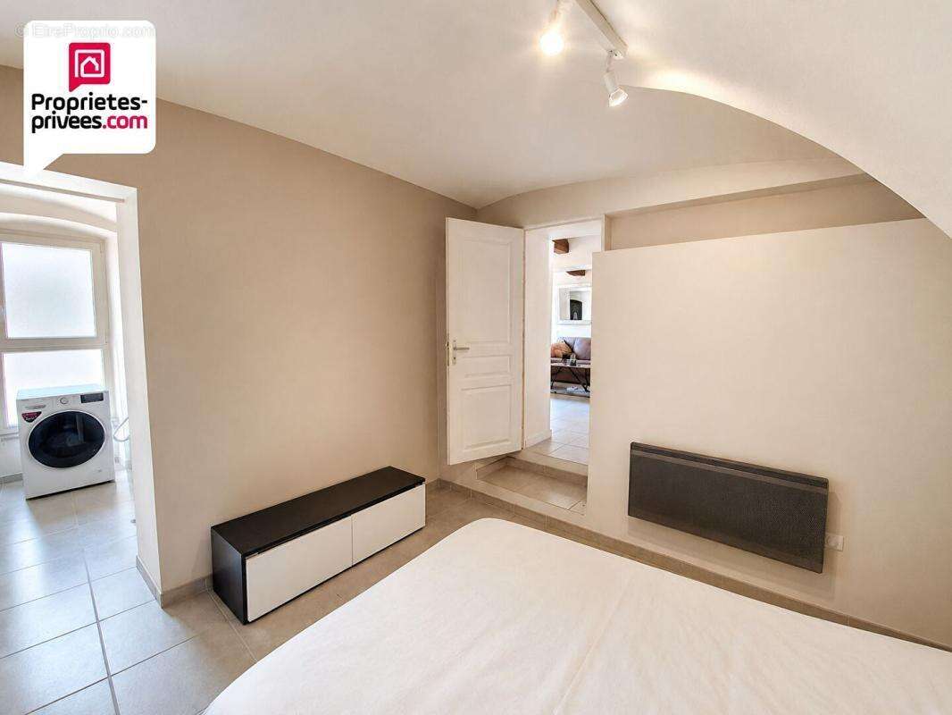 Appartement à SAINT-CEZAIRE-SUR-SIAGNE