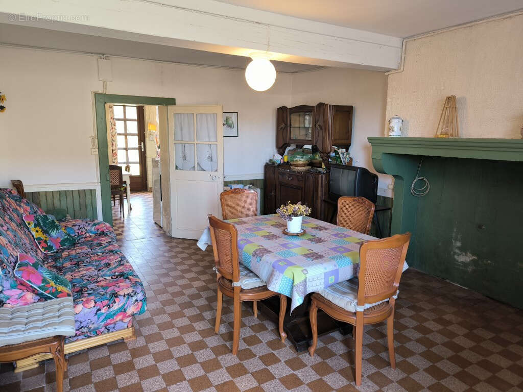 Maison à EPIRY