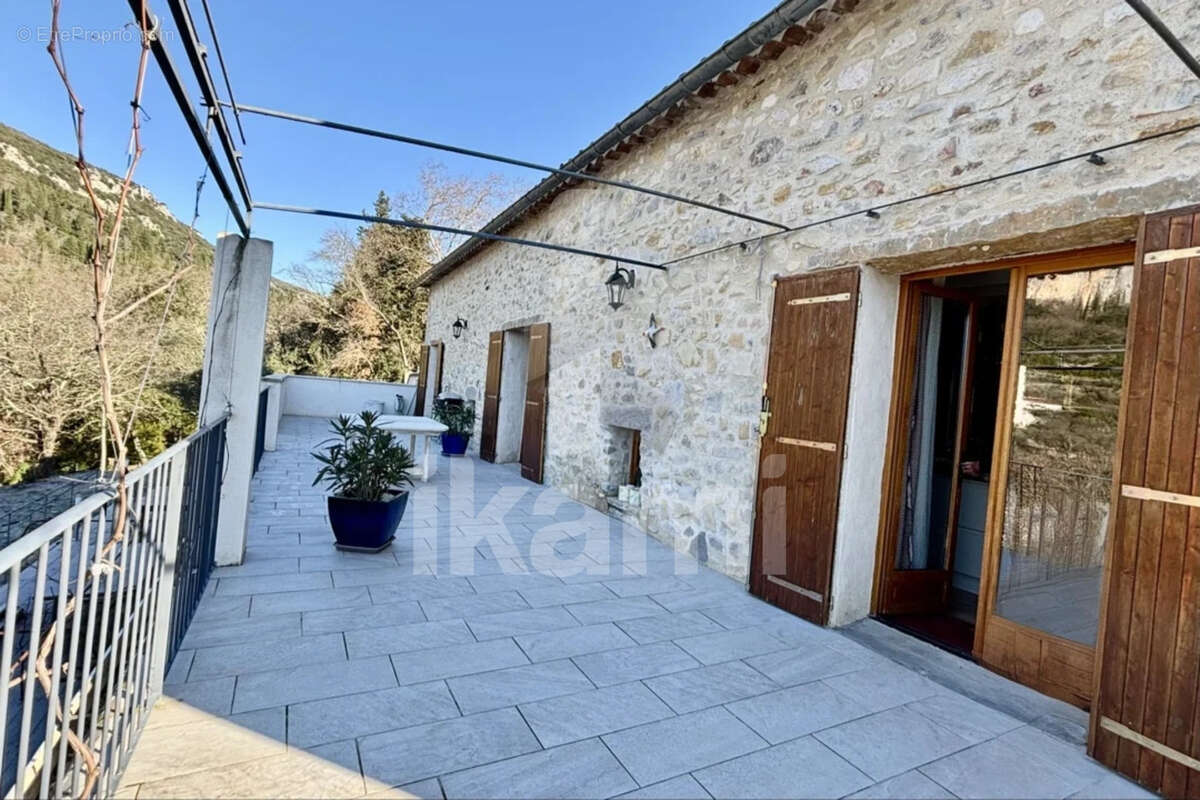 Maison à SAINT-BAUZILLE-DE-PUTOIS