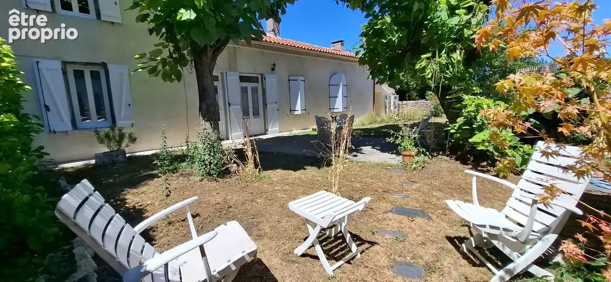 Maison à SAINT-ESTEPHE
