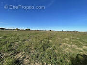 Terrain à GALLARGUES-LE-MONTUEUX