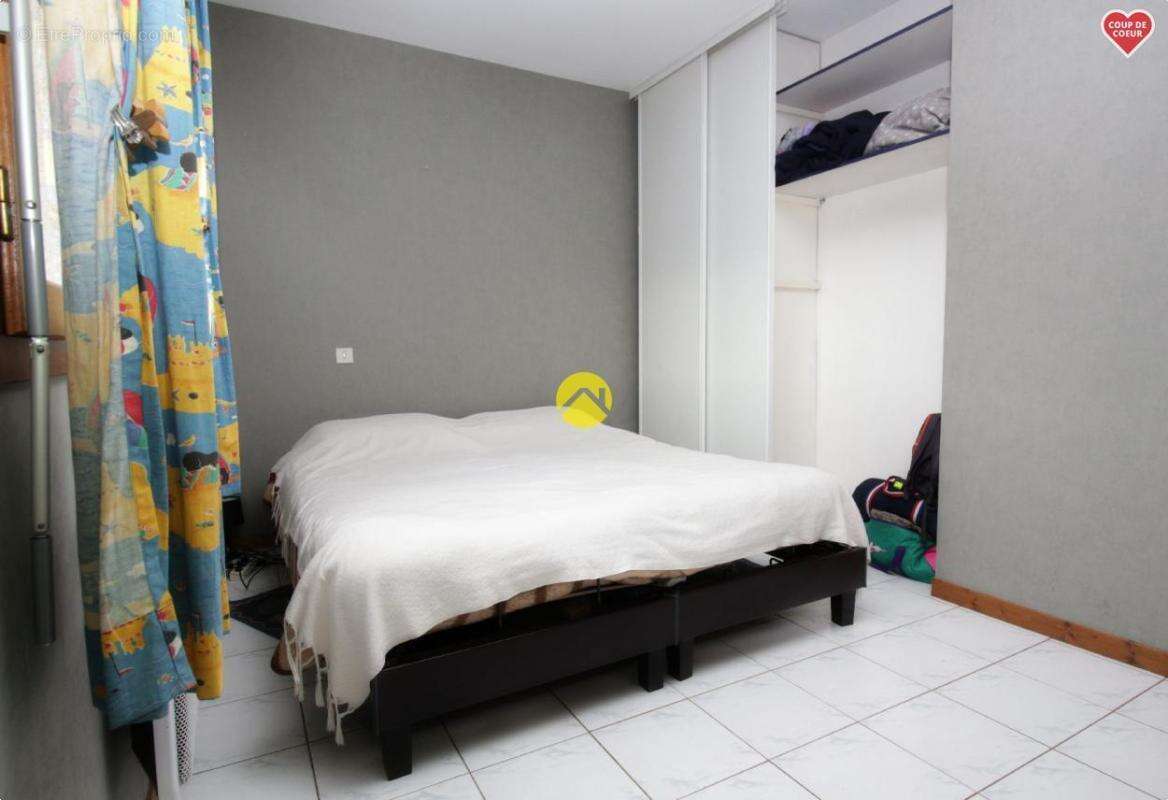 Maison à NERIS-LES-BAINS