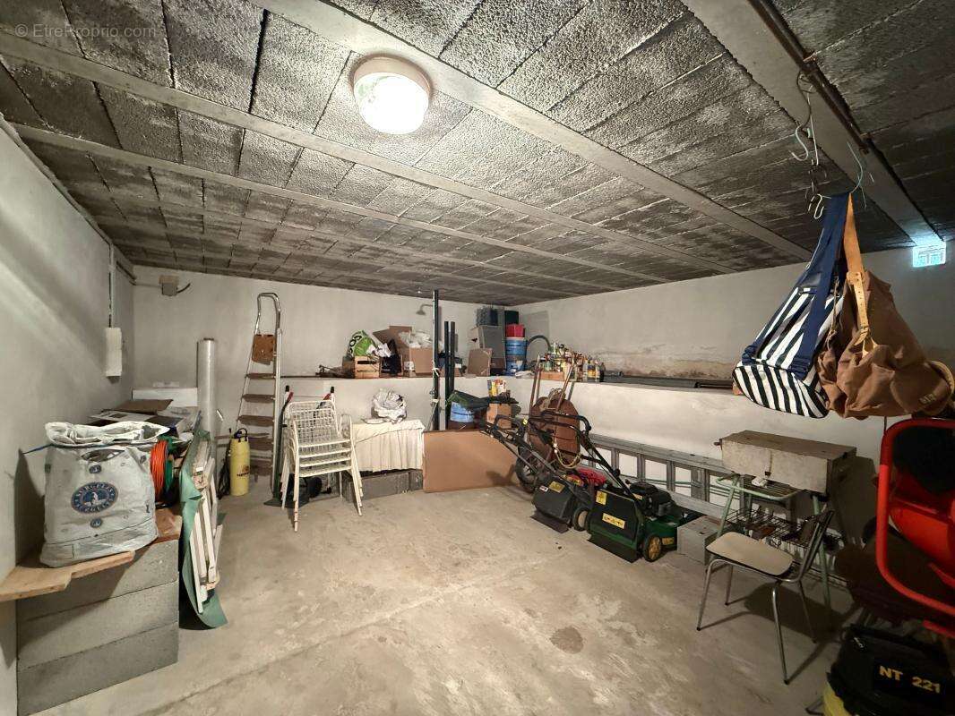 Maison à LABLACHERE