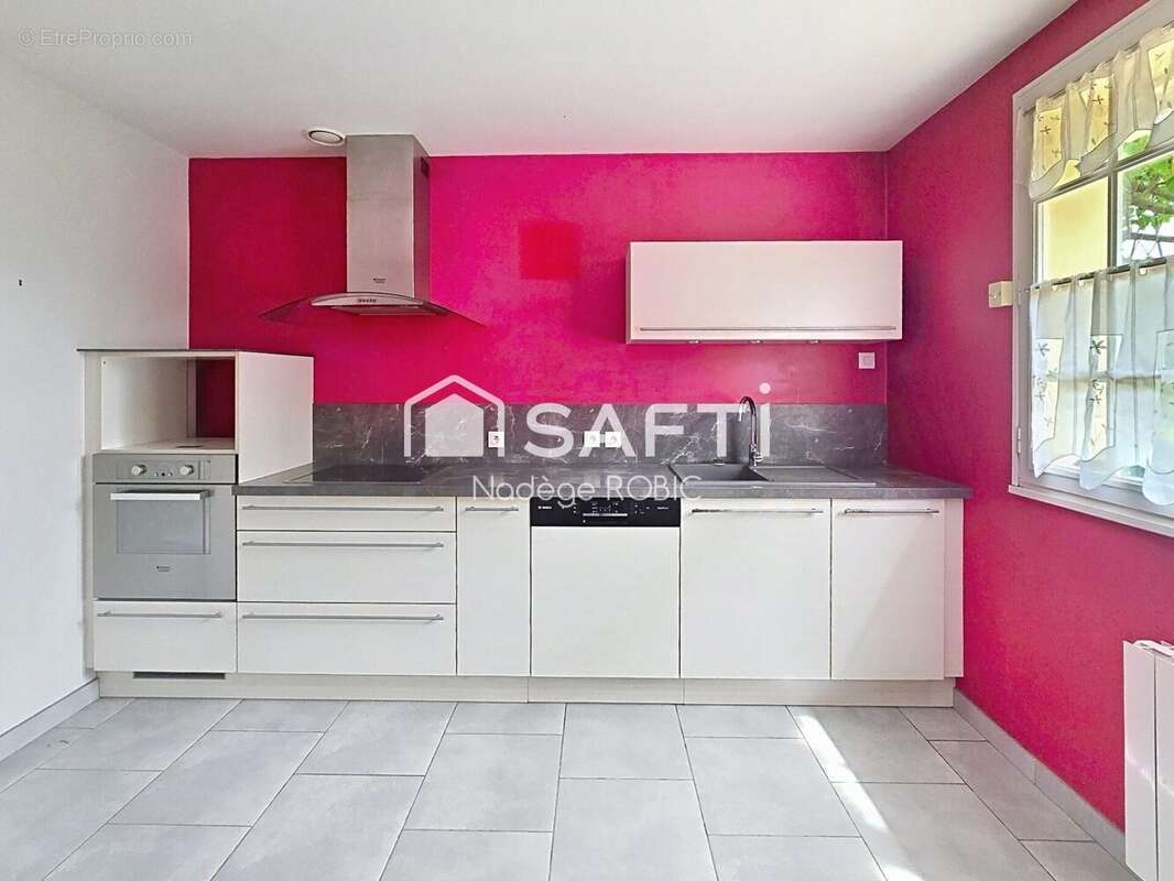 Maison 93 m² à Chaumont-D'anjou  - photo 2
