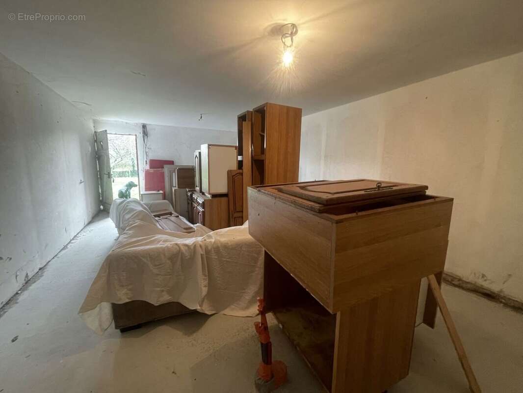 Maison à SAINT-HILAIRE-EN-LIGNIERES