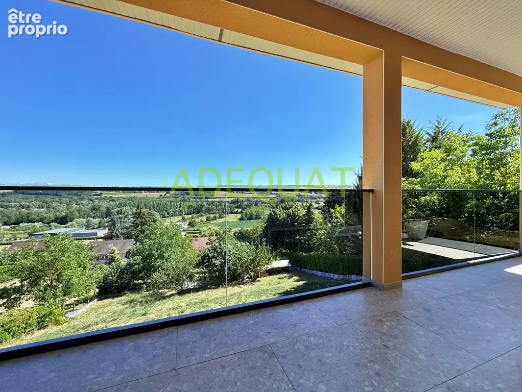 Cessieu / maison individuelle / 2 logements/ ideal bi-famille / 7 chambres / terrasses / cave / terrain de 202 - photo 4