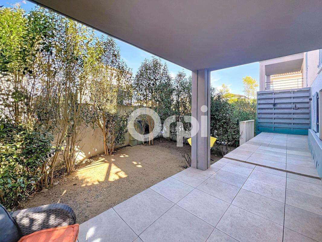 Appartement à ROQUEBRUNE-SUR-ARGENS