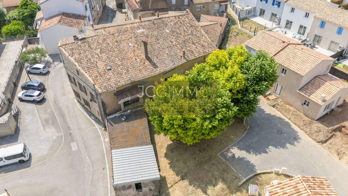 Bastide de 800m2 sur un terrain de 657m2 - photo 4