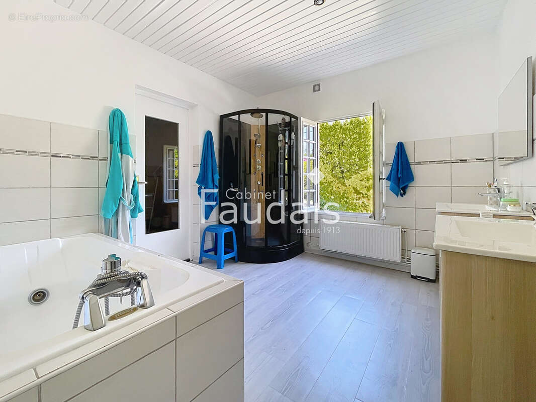 Maison à CAMETOURS