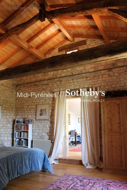 Magnifique maison de village en pierres début XIX° - photo 10