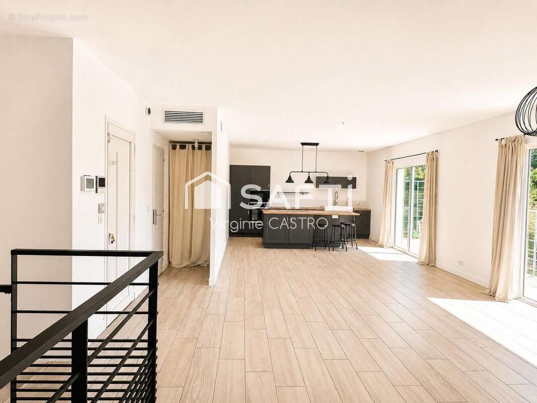Photo 5 - Maison à BAGNOLS-EN-FORET