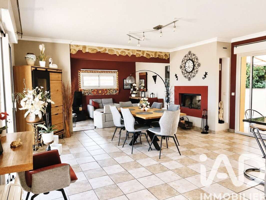Photo 4 - Maison à PUISSALICON