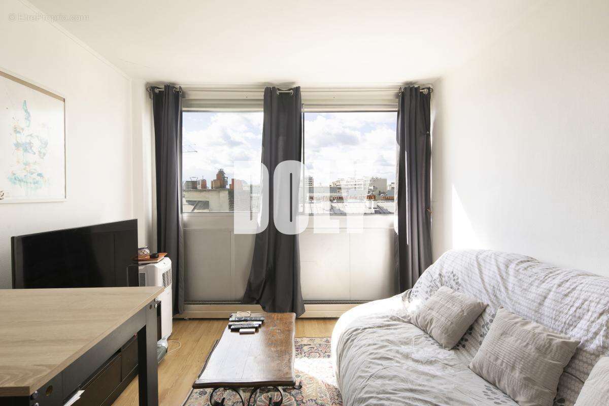 Appartement à PARIS-15E