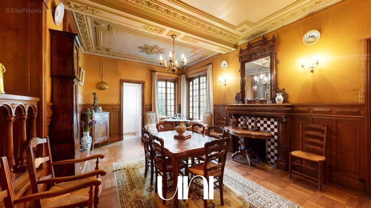 Maison à SAINT-PIERRE-SUR-DIVES