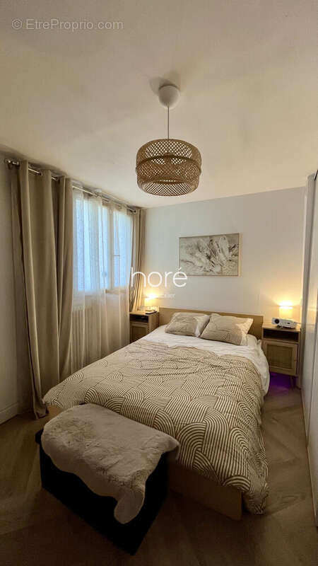 Appartement à COURBEVOIE