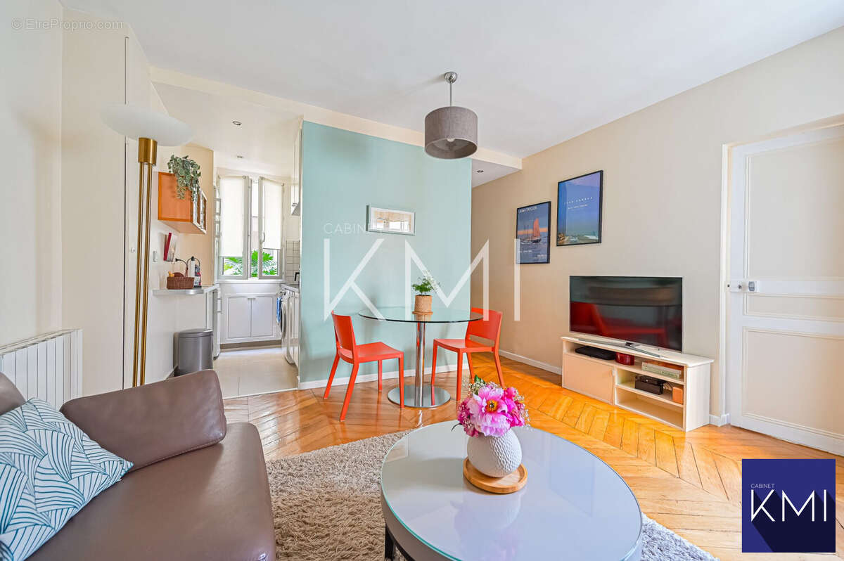 Appartement à PARIS-11E