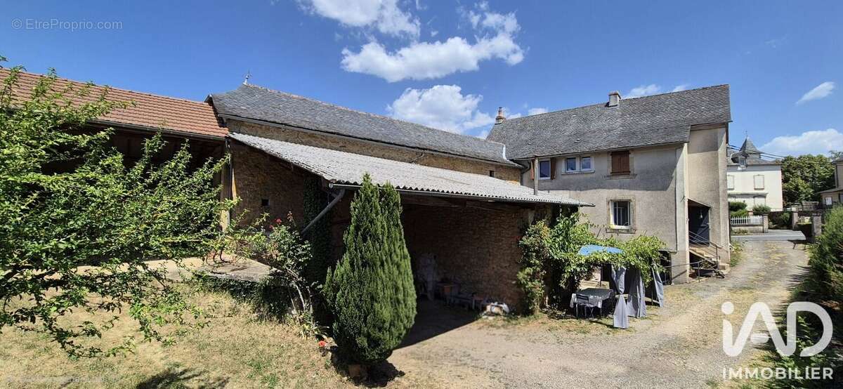 Maison 235 m² à Montbazens  - photo 5