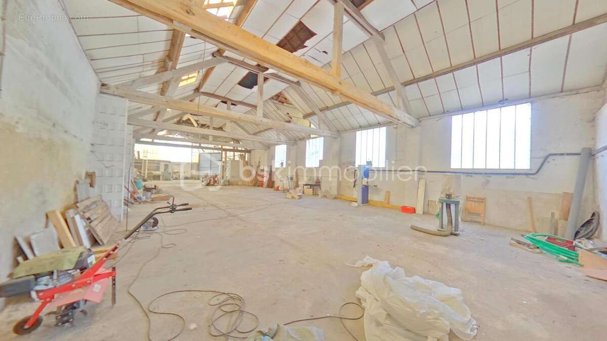 Parking à BRAY-SUR-SEINE