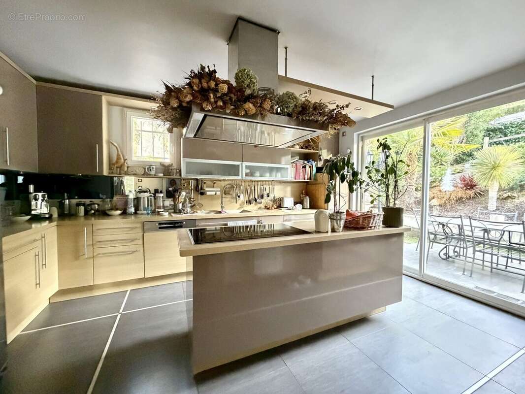 Maison à MONTLIGNON