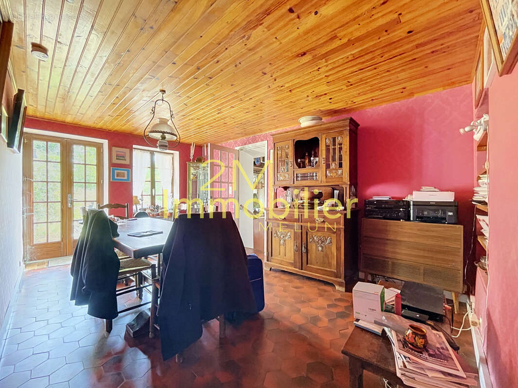 A vendre - maison de caractère - photo 3