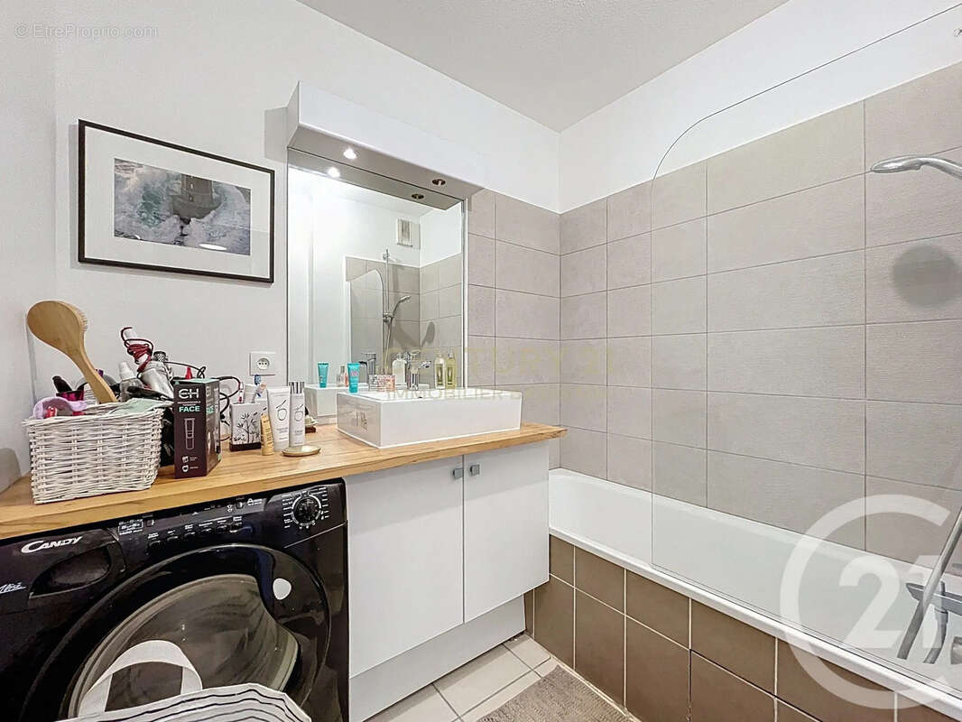 Appartement à BOURGOIN-JALLIEU