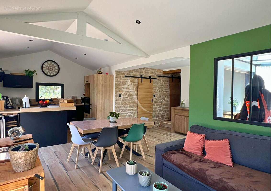 Maison à SAINT-URBAIN