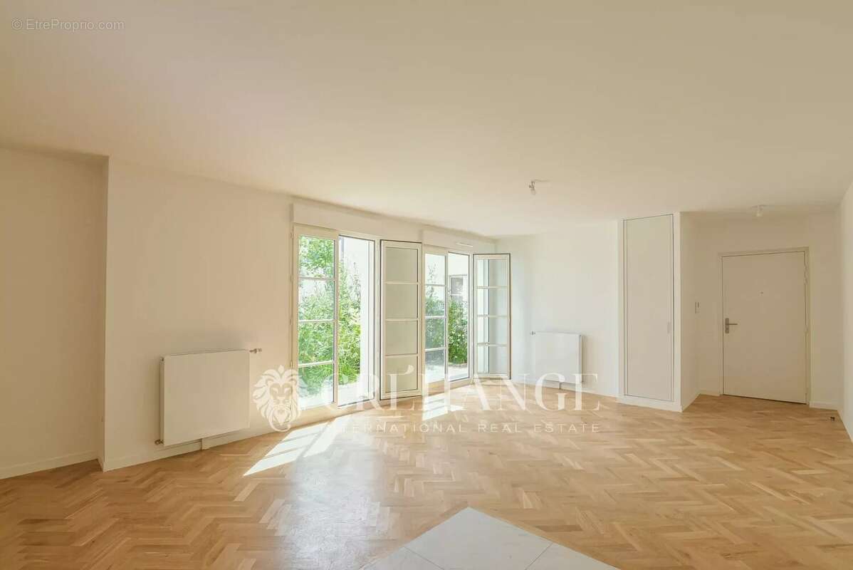 Appartement à BOUGIVAL