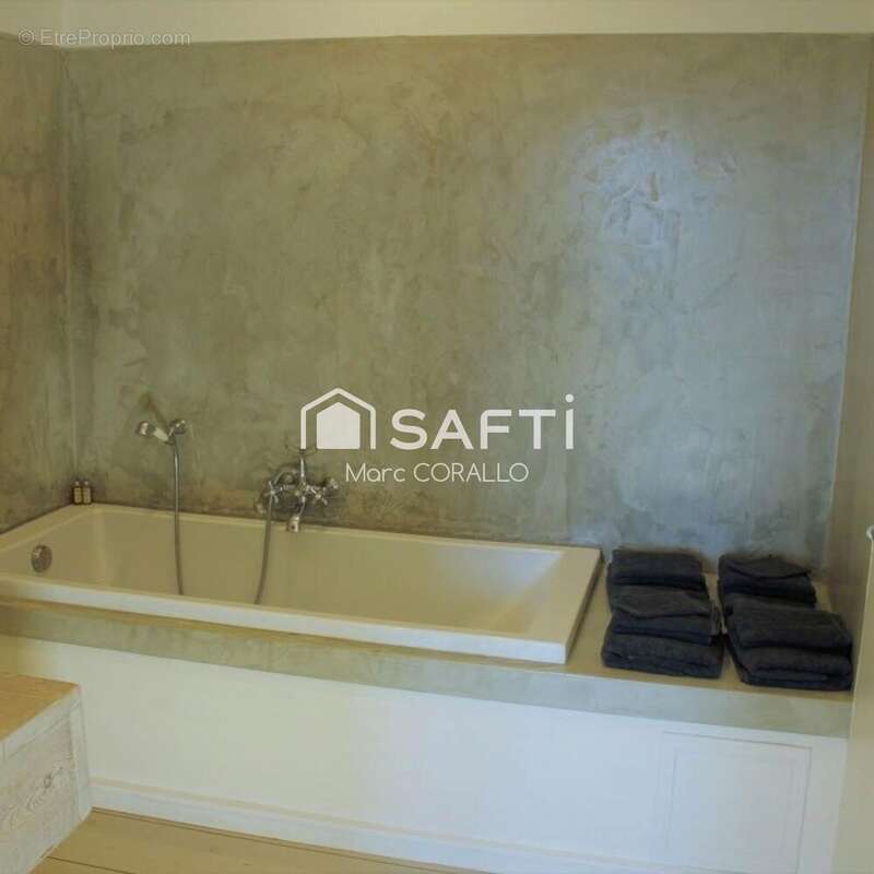 Commerce 591 m² à Montmeyran  - photo 7