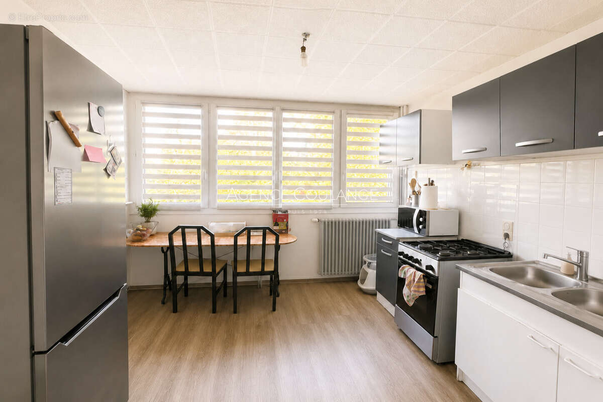 Appartement à SAINTE-FOY-LES-LYON