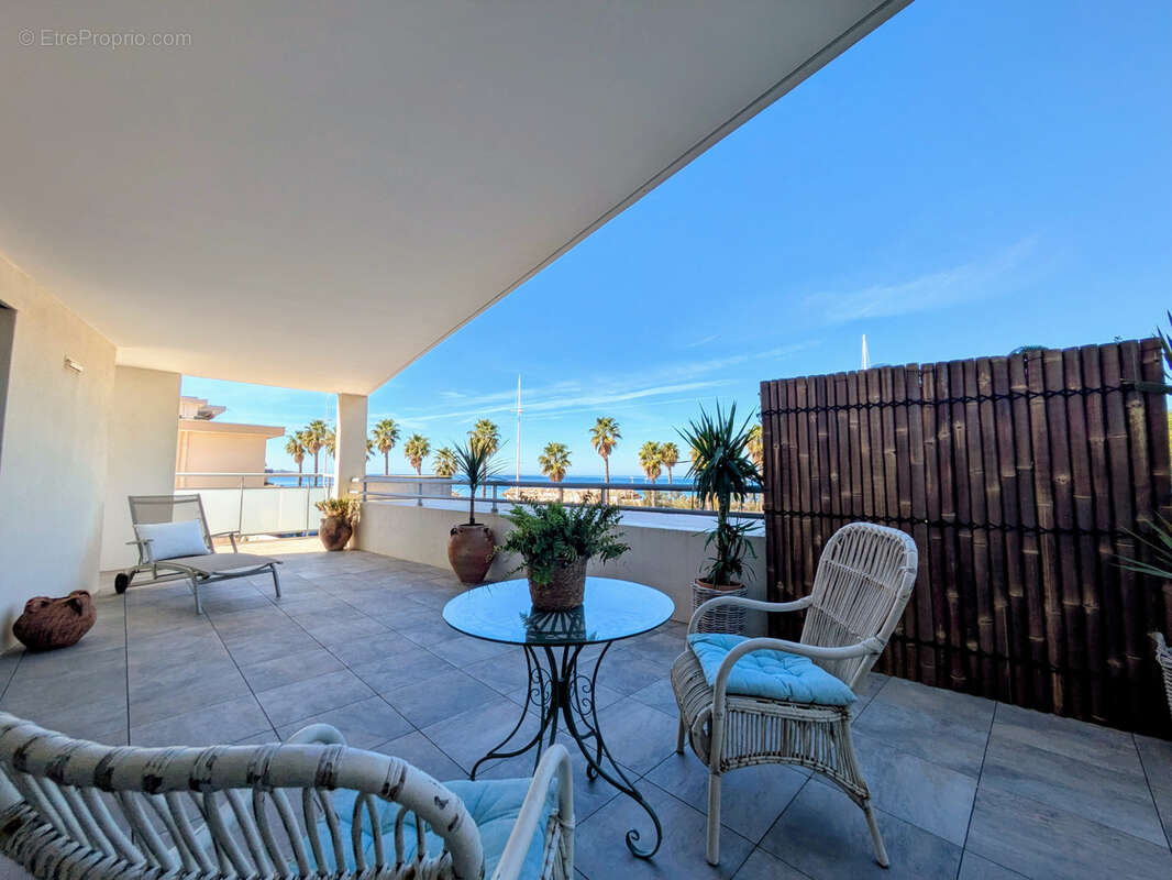 Appartement à SIX-FOURS-LES-PLAGES