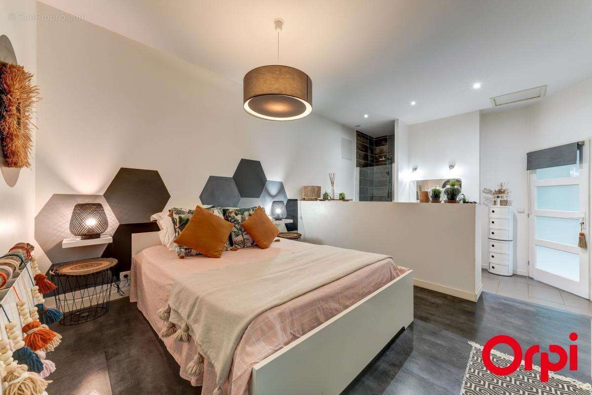 Appartement à RILLIEUX-LA-PAPE